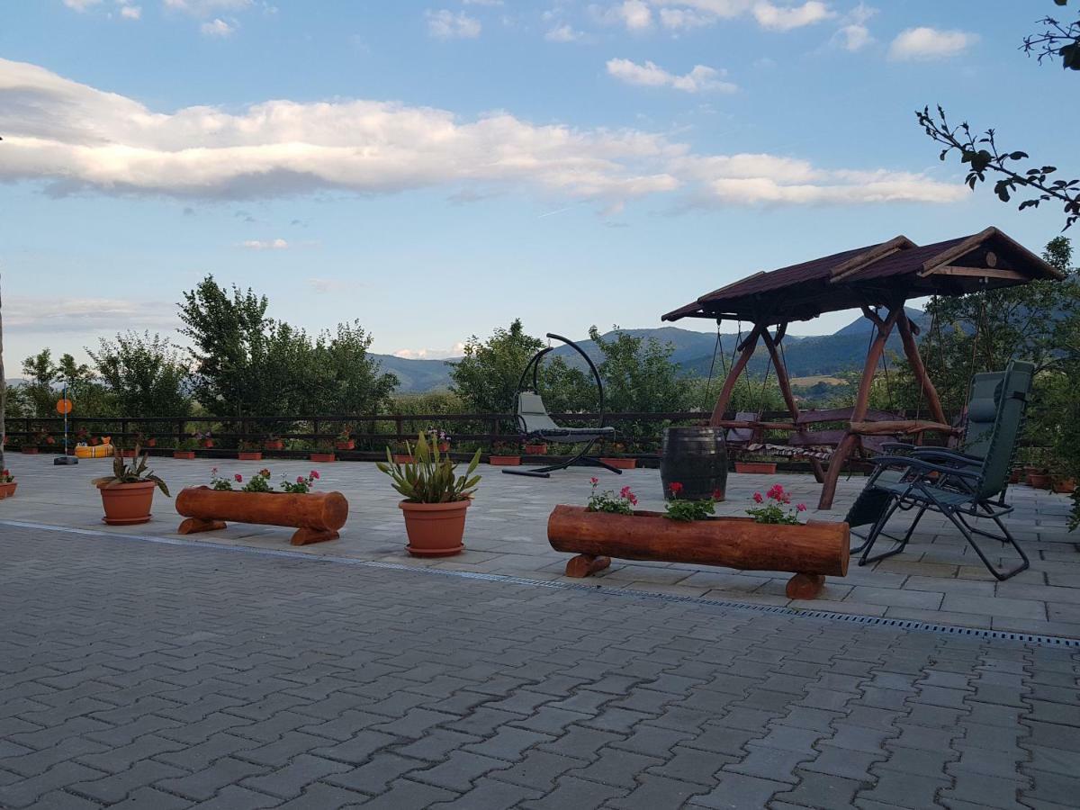 Heaven Hotel Saliste  Exterior photo